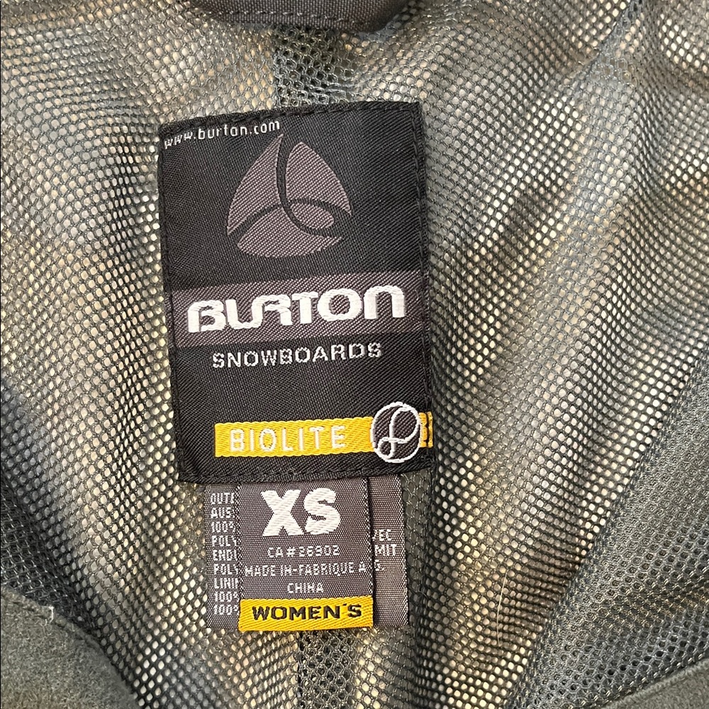 Burton Women’s Snow Dark Cargo Pants - Picture 2 of 3